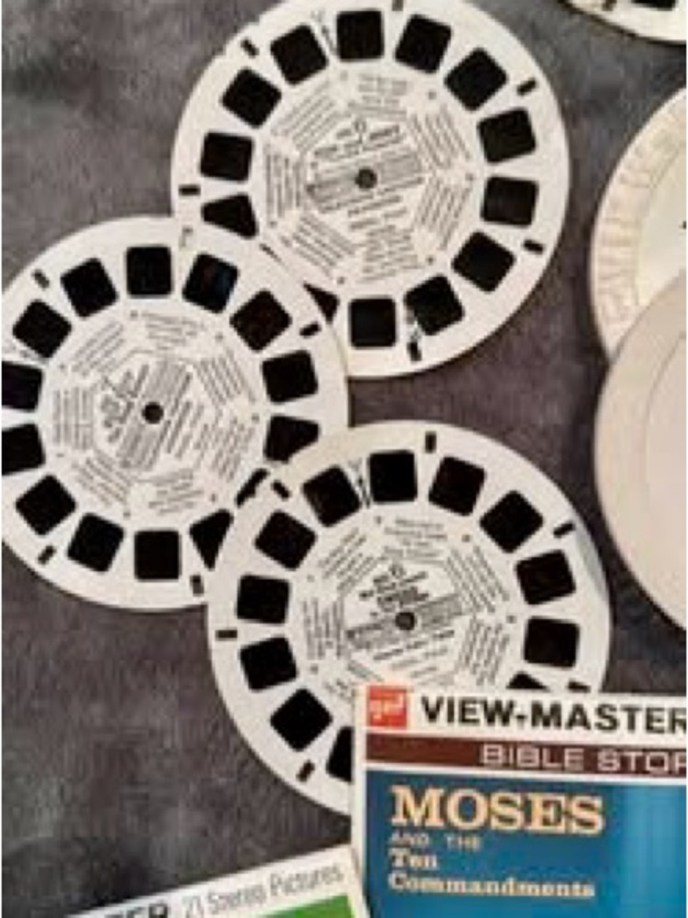 Vintage GAF View-Master Lot with 2 Viewers and Assorted Reels - Picture 3 of 6